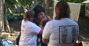 Madres de desaparecidos, unidas por la desesperación pero también por el coraje, son la última esperanza de otras que buscan a pesar de las trabas que muchas veces les ponen los gobiernos local, estatal y Federal. Foto: Cuartoscuro