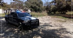 Un hombre estaba junto al cadáver, y admitió haberlo despedazado. Foto: Pulso SLP  