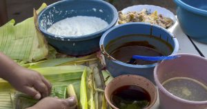 Científicos descubrieron que evaluar el platillo a pedir en un restaurante también está asociado a componentes afectivos. Foto: Ivan Stephens/Cuartoscuro