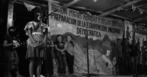 Hoy, los hijos y hasta los nietos de los zapatistas que se levantaron el 1 de enero de 1994 se han sumado a la lucha. Foto: Cristian Rodríguez Pinto, Pie de Página