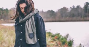 Bioscarf, la bufanda con filtro para protegerte de la contaminación. Foto: Bioscarf, Facebook 