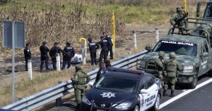 El combustible robado de los ductos de Pemex sería utilizado por los cárteles como precursor para algunas drogas. Foto: Artemio Guerra Baz, Cuartoscuro.
