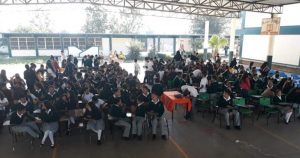 Mas de 400 niños se quedarán sis clases. Foto: Plumas Libres.