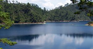 Los 59 lagos que componen el cuerpo de agua de las Lagunas de Montebello están contaminados, dicen especialistas. Foto: CONANP.