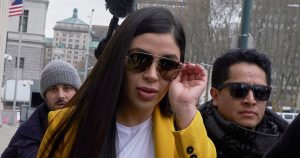 Como contacto para hacer llegas las propuesta, la esposa del capo sinaloense comparte los datos de la abogado del Chapo Guzmán en Nueva York, Mariel Colon. Foto: John Taggart. EFE