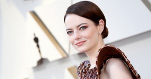 Emma Stone y Ralph Fiennes trabajarán con Alexander Payne en The Menu Foto: EFE