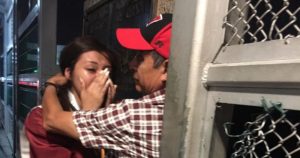 La joven celebró con su padre en uno de los puentes fronterizos entre Estados Unidos  y México. Foto: Facebook