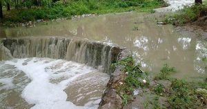 En el Altiplano y la zona metropolitana, donde la principal fuente son acuíferos en áreas mineras, como son sobre explotados, se incrementa la cantidad de minerales que pasa por la presencia de flúor y arsénico. Foto: Pulso