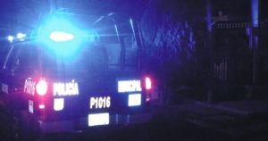 La perjudicada dijo a los agentes que el agresor es su hijo y que minutos antes la había reñido, además la agredió físicamente. Foto: Especial, Proyecto Puente