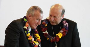 Había tanta demanda, que la Arquidiócesis de San Luis Potosí decidió ordenar a un nuevo exorcista. En la imagen, el arzobispo Jesús Carlos Cabrero Romer. Foto: Cuartoscuro 