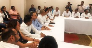 Los 21 alcaldes negaron sentirse presionados por algún acto político para tomar esta decisión. Foto: Especial vía Chiapas Paralelo