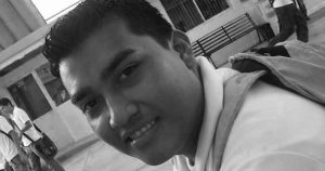 Arturo Figueroa Bonastre jugaba un partido de futbol en su calle cuando policías lo levantaron, cinco años después fueron hallados sólo restos en una fosa clandestina en Veracruz. Foto: Especial.