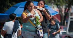 cada mexicano compra en promedio 214 kilos de alimentos ultra procesados. Foto: Diego Simón Sánchez, Cuartoscuro
