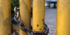 Desde el pasado 26 de septiembre, las puertas de la Preparatoria 9 están cerradas. Foto: Vania Pigeonutt, Pie de Página.