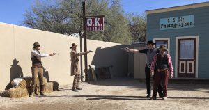 Reconstrucción del famoso tiroteo de OK Corral de 1881 que convirtió a Tombstone en un símbolo del Viejo Oeste. Foto: Peter Prengaman, AP