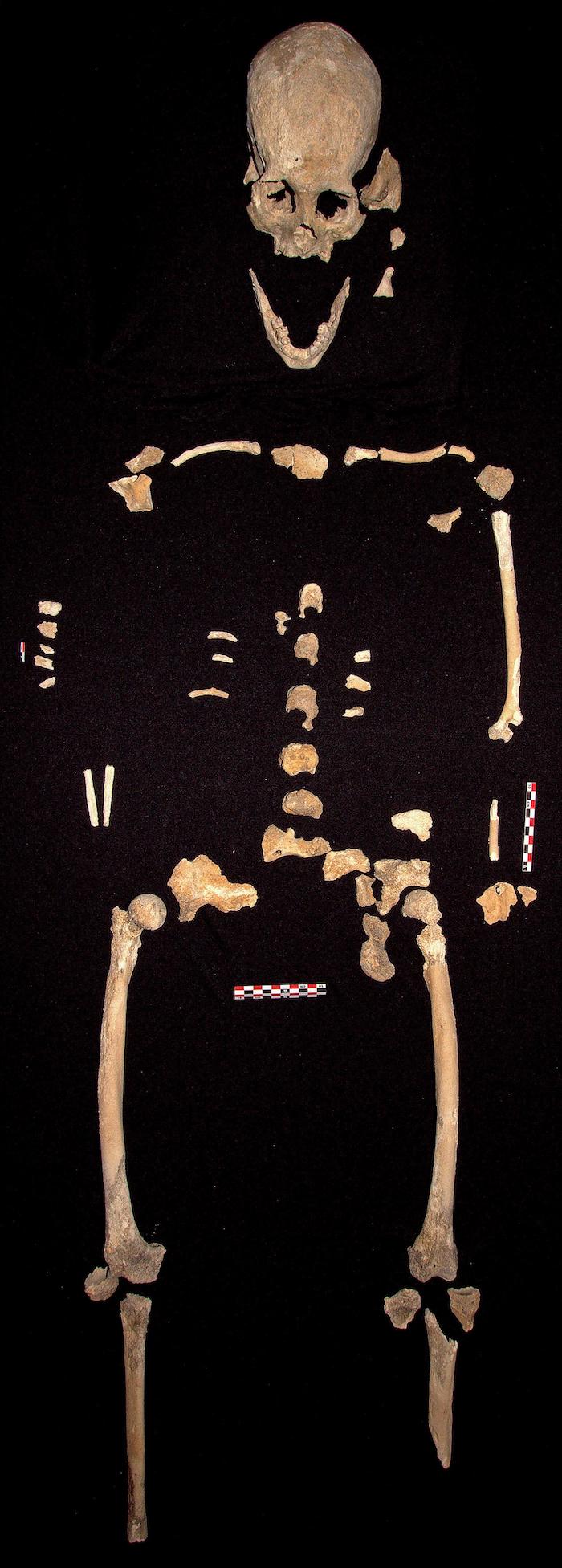 Resultado de imagen de Esqueleto que data de hace 10 mil años
