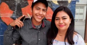 Hoy, Claudia y Gabriel disfrutan de todas esas invitaciones que les han hecho varias personas al haberse hecho viral la noticia en varios medios. Foto: Especial