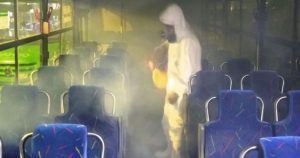 Esta aplicación de termonebulización cuenta con una certificación de biología de la FDA, de la SS, de la Sagarpa, de la Cofepris y de la Comisión Intersecretarial para el Control del Proceso y uso de Plaguicidas y Sustancias Tóxicas en México. Foto: Especial 