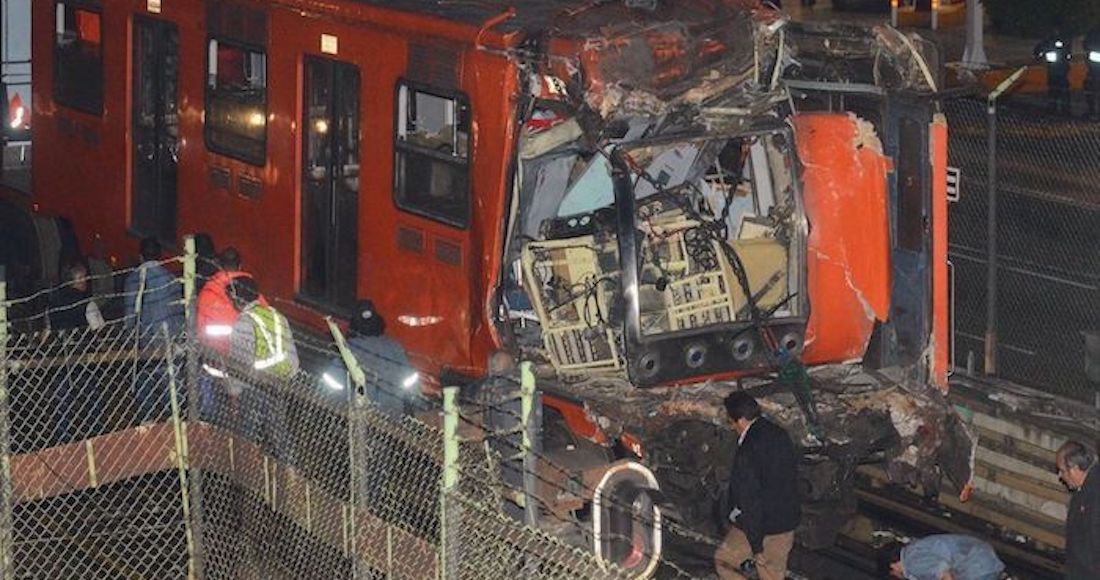 Resultado de imagen para El choque de trenes en el Metro de México deja al menos un muerto y decenas de heridos