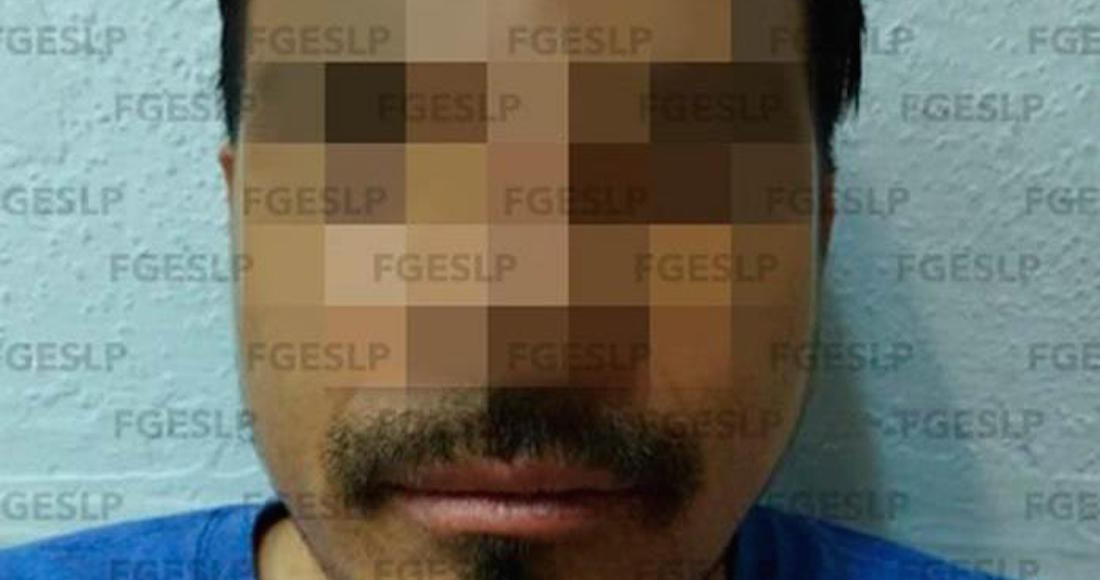 Gilberto dijo que sólo entraría por su ropa, pero intentó quemar a su esposa. Foto: FGJE. 