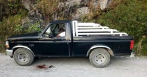 Hasta el momento se desconoce de quienes podrían ser los responsables de este suceso, aunque las autoridades de seguridad implementaron el operativo correspondiente tras los hechos sobre la zona, los resultados fueron negativos. Foto: Plumas Libres. 