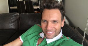 El actor dona plasma al IMSS. Foto: @patoborghetti