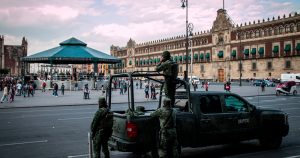 78 por ciento de los mexicanos está a favor de que las Fuerzas Armadas se hagan cargo de la seguridad pública durante los próximos cinco años. Foto: Andrea Murcia, Cuartoscuro