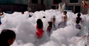 Los vecinos intentaron denunciar al 911 el festejo, pero su queja no fue tendida. Foto: Pulso 