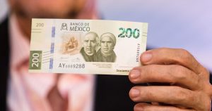 Una trabajadora del C4 de León que reveló que había un brote de COVID-19 en el lugar de trabajo, recibe menos de 200 pesos de incapacidad. Imagen ilustrativa: Cuartoscuro 