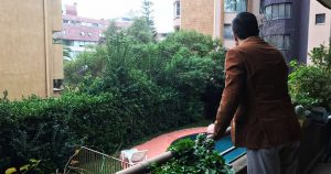 Miguel G. F., desde su casa en Chile. Foto: Jesús Bastante vía ElDiario.es