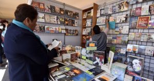 Cuando aprendemos a hablar un idioma distinto a nuestra lengua materna, también aprendemos a ampliar nuestra mirada sobre el mundo. Foto: Crisanta Espinosa, Cuartoscuro