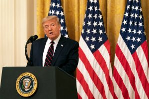 donald-trump-banderas-eu