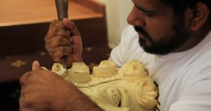 Los artesanos de Michoacán trabajan las diversas ramas según su lugar de origen. Foto: Cortesía