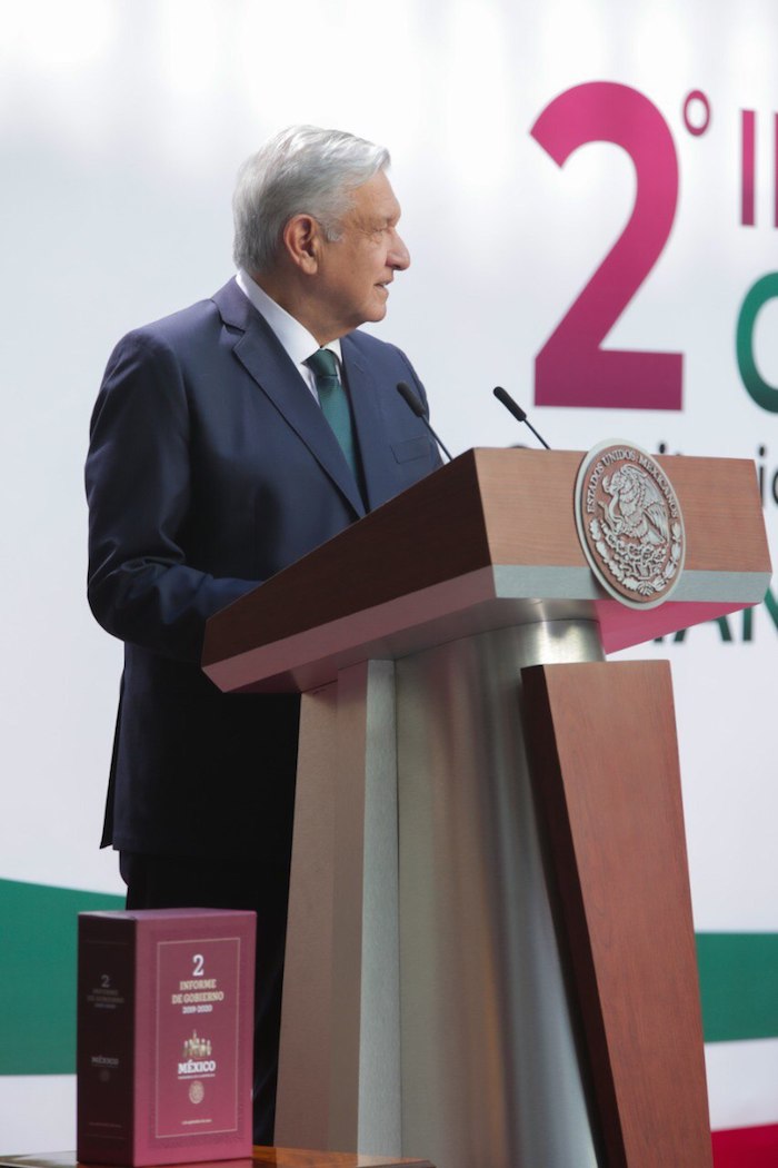 Andrés Manuel López Obrador ofreció su discurso minutos después de las 9:00 horas de este martes.