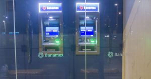 se mantendrá su operación los 56 mil cajeros automáticos del país, banca en línea, atención telefónica y corresponsales bancarios. Imagen ilustrativa: Cuartoscuro