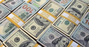 La deuda representa el 8 por ciento del PIB y podría llegar al 10 por ciento al cierre del año, aseguró el Presidente. Foto: Shutterstock.