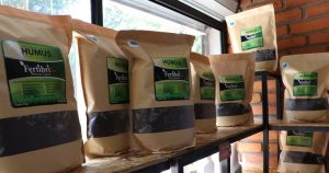 Este nuevo etiquetado aplica a alimentos de producción nacional y extranjera que se comercialicen en México, por ende, los productos agroalimenticios que se producen en Chiapas no quedan fuera. Foto: Cortesía de Comunicación Social del Ayuntamiento de Tuxtla Gutiérrez vía Chiapas Paralelo