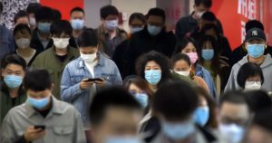 La COVID-19 se habría originado en Wuhan, China. Foto: AP. 