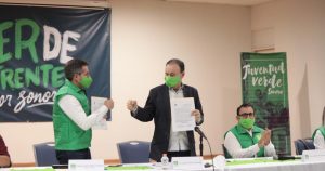 Alfonso Durazo anunció su alianza con el Partido Verde para ir por la gubernatura de Sonora. Foto: Twitter, @AlfonsoDurazo. 