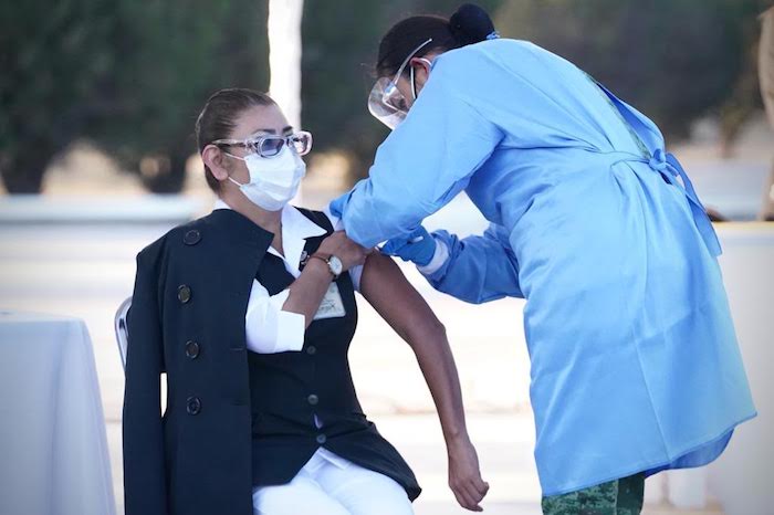 María del Rosario Lora López, enfermera del hospital "El Marqués", perteneciente al Instituto Mexicano del Seguro Social (IMSS).