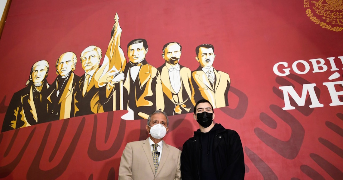 El mural se exhibe en el Palacio Municipal. Foto Twitter vía @AyuntamientoCLN
