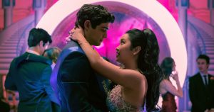 La feliz pareja es interpretada por Lana Condor y Noah Centineo. Foto: Netflix
