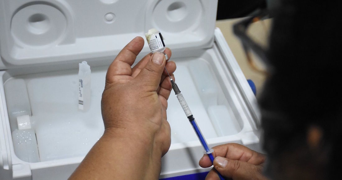 Las vacunas falsas para COVID-19 hacen parte de las conductas criminales oportunistas propiciadas por la pandemia. Foto: Michael Balam, Cuartoscuro.