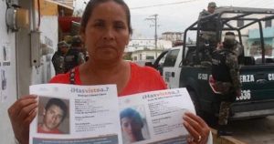 Elvira Gómez  busca a sus dos hijos desde 2013. Foto: Especial vía Plumas Libres. 