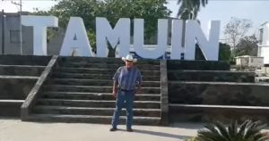 El candidato Vega se encontraba grabando cuando se escucharon las detonaciones. Foto: Captura de video. 