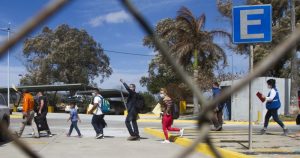 El destino de los más de 90 mil migrantes centroamericanos que han llegado a las puertas de los Estados Unidos en los últimos seis meses sigue en vilo y depende de lo que suceda finalmente con las políticas migratorias en el Congreso de este país. Foto: Cuartoscuro. 