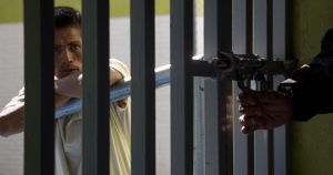 En México al menos el 42 por ciento de las personas en prisiones no cuentan con una sentencia. Foto: Andrea Murcia, Cuartoscuro