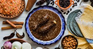 El mole es uno de los platillos más representativos de la gastronomía mexicana. (Imagen ilustrativa) Foto: Shutterstock 