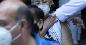 La pandemia colocó en el centro aquello que estaba en la periferia. Foto: Moisés Pablo, Cuartoscuro