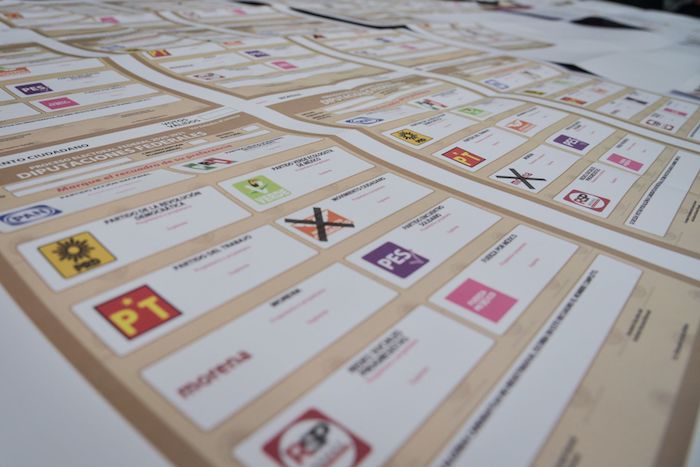 El Instituto Nacional Electoral (INE) dio inicio a la distribución de las 102 millones de boletas electorales y material de casillas para los comicios del próximo 6 de junio.